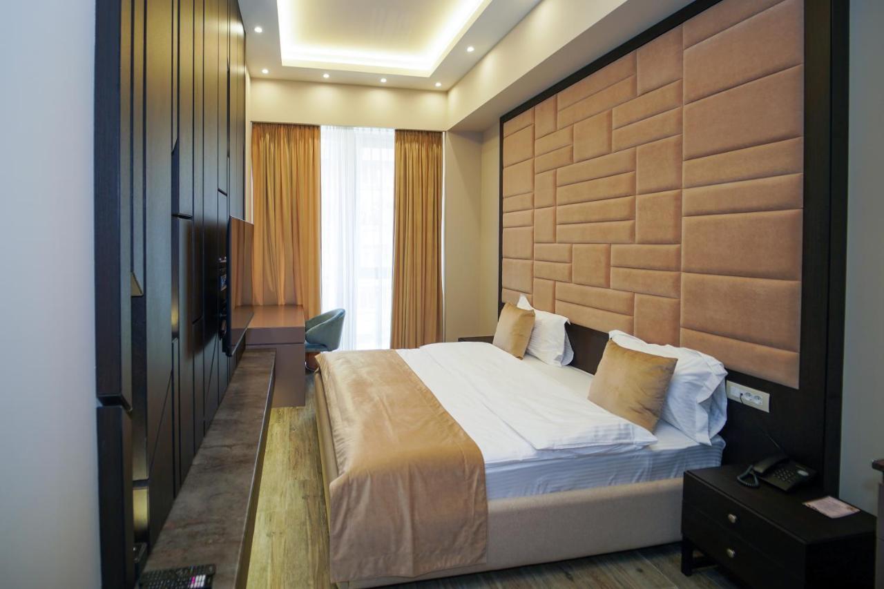 Soho Hotel City Centre Erivan Exterior foto