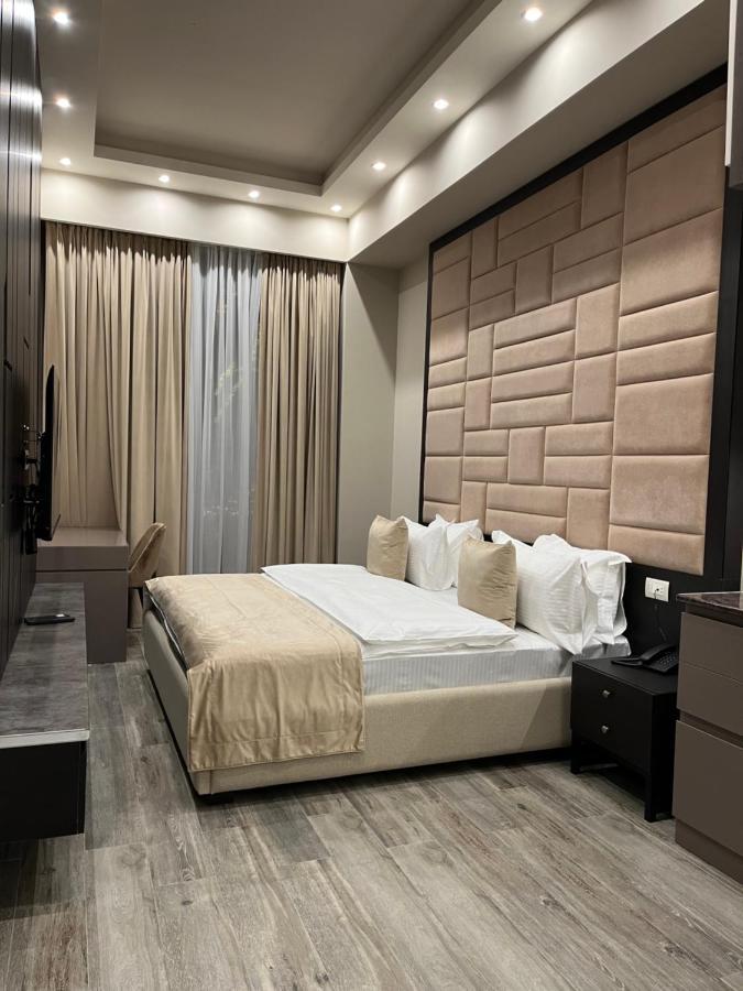 Soho Hotel City Centre Erivan Exterior foto