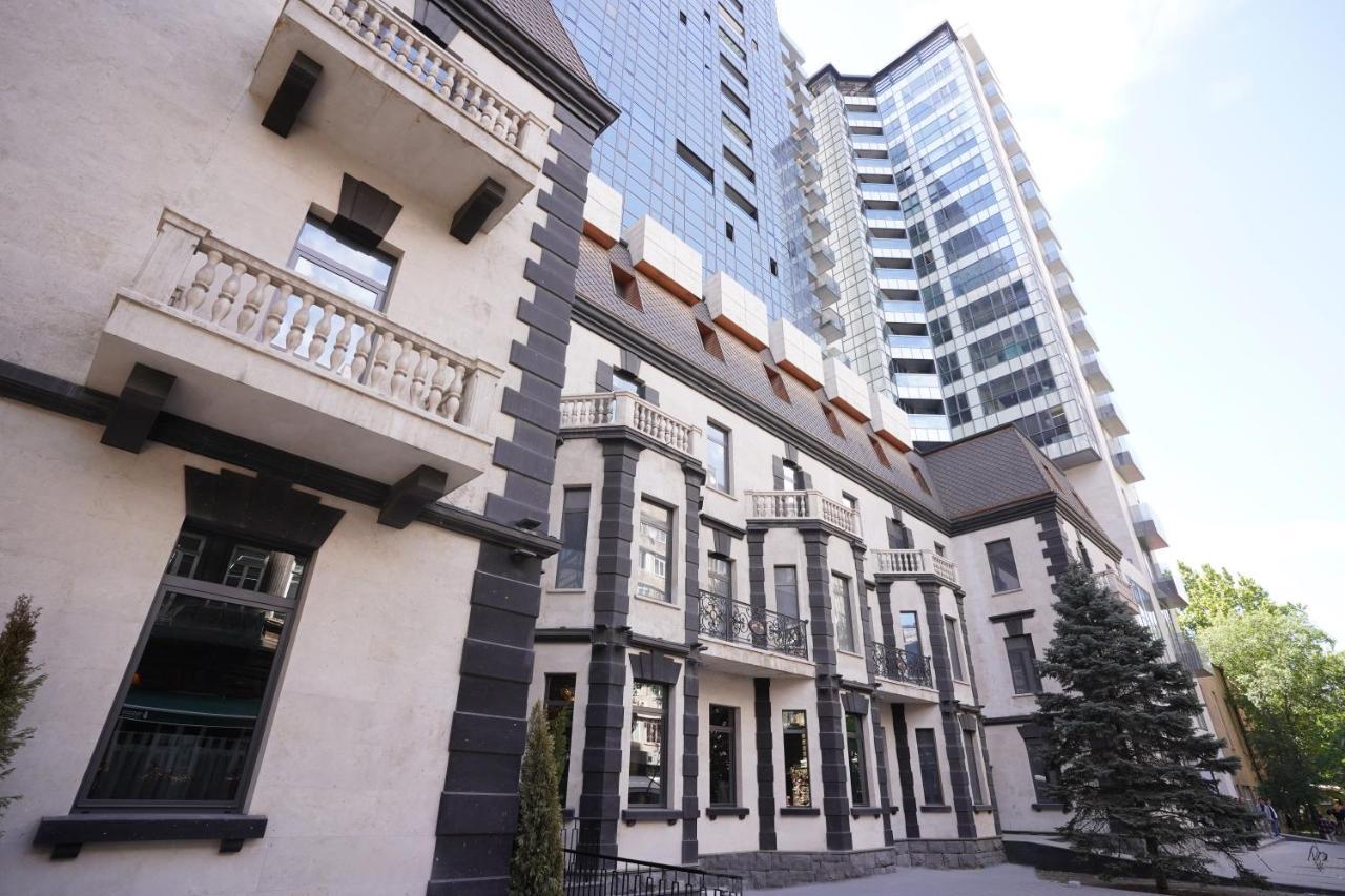Soho Hotel City Centre Erivan Exterior foto