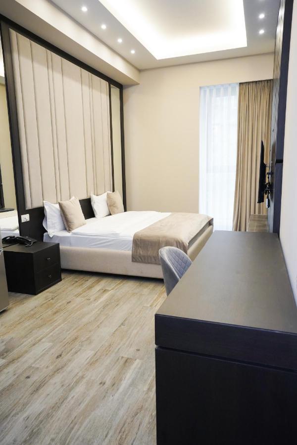 Soho Hotel City Centre Erivan Exterior foto