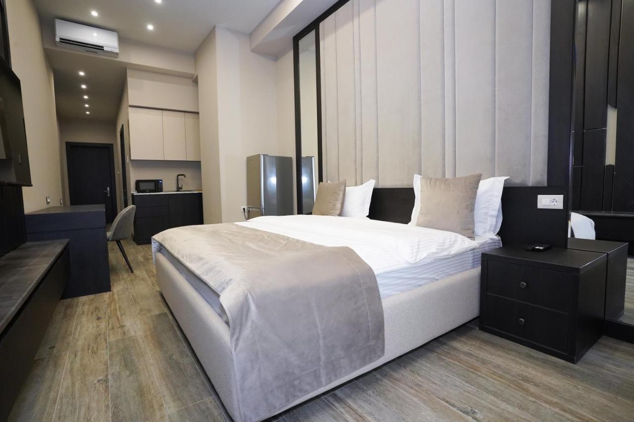 Soho Hotel City Centre Erivan Exterior foto