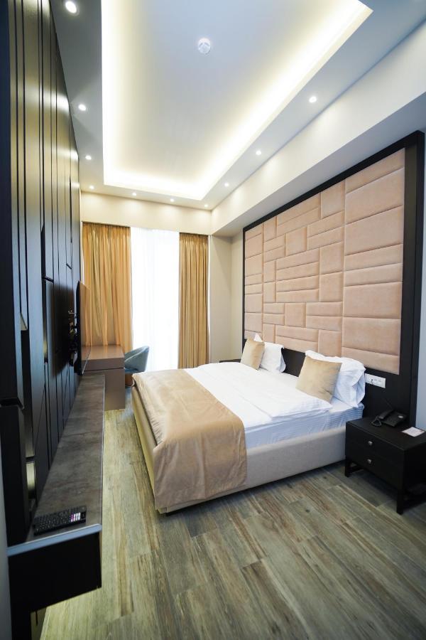 Soho Hotel City Centre Erivan Exterior foto